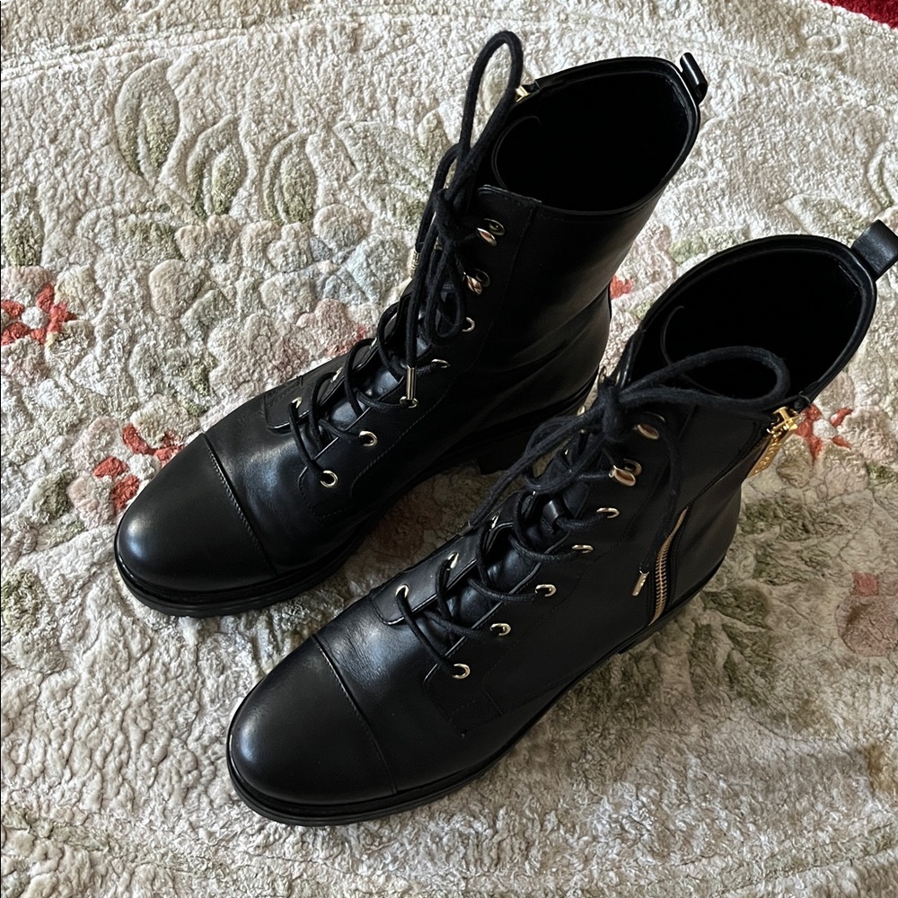 Michael Kors combat boots 8M excellent condition. Worn once.